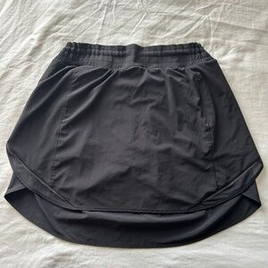 Lululemon Hotty Hot Skort Long Size 12 in Black
